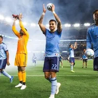 Matarrita y Wallace reaparecieron para celebrar en el derbi neoyorquino