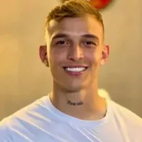 Duró un día sin empleo: Kenneth Vargas ya tiene nuevo equipo tras finiquitar con Alajuelense y así lo presentaron