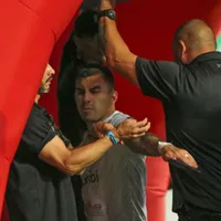 Fernán Faerron agredió a uno de los allegados que filmaba. (Foto: ESPN)