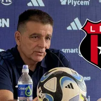 Claudio Vivas respaldó a uno manudo en conferencia de prensa.
