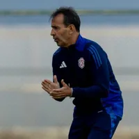 Fernando Batista es muy exigente con sus nuevos dirigidos.