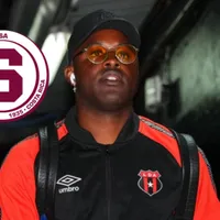 joel campbell-alajuelense-saprissa