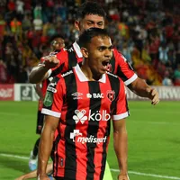Alajuelense le frenó el carro a Olancho FC a punta de jerarquía (VIDEO)