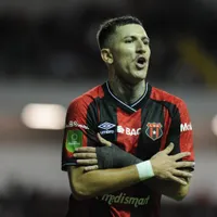 “Nuevo comienzo”: Canhoto sorprende con el mensaje lejos de Alajuelense tras haber sido limpiado por el Machillo Ramírez