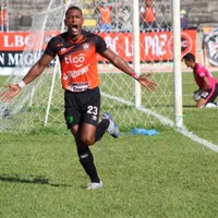 Nicolás Muñoz continuará su legado en el fútbol cuscatleco