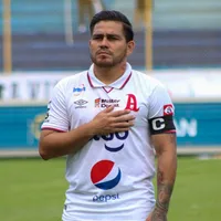 Fito Zelaya tuvo que salir de El Salvador