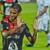 Bryan Ruiz con la camiseta de Alajuelense analizó cuánto le queda como futbolista rojinegro