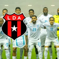 En Alajuelense no lo vieron venir: Jerry Palacios comparó a Jorge Álvarez con un jugador que enfureció a Machillo Ramírez