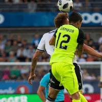 Cristian Gamboa repitió en Celtic y pasó de ronda en la Champions
