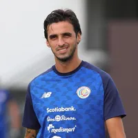 ¡Una completa belleza! Conozca la camiseta para la despedida del capi Bryan Ruiz