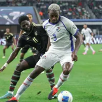 Equipo inglés se suma a la carrera por el panameño José Córdoba