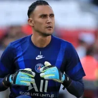 Keylor Navas cumple sueño de un grupo de aficionados