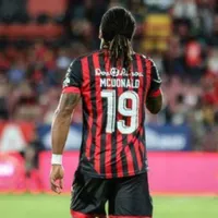 ¿Se va? El presidente de Alajuelense se reunió con Jonathan McDonald