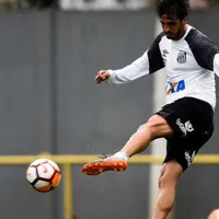 Bryan Ruiz vuelve a ser centro de las críticas