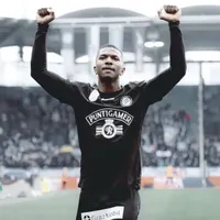 De nuevo en la élite de Europa: Jeyland Mitchell consigue lo que estaba buscando desde que salió del Feyenoord