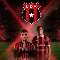 Alajuelense se mueve en el mercado.