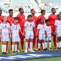 Dely Valdés criticó fichajes de jugadores de Selección en ligas de bajo nivel