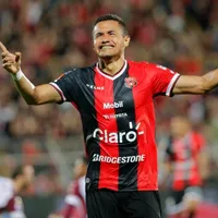 Roger Rojas tiene propuestas para volver a Arabia