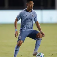 Sporting Kansas City renovó a Roger Espinoza