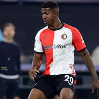 Crisis histórica: Jeyland Mitchell se enfrenta a lo inesperado con el Feyenoord