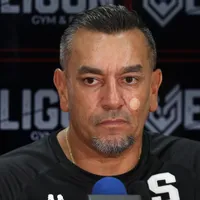 José Giacone en conferencia de prensa.