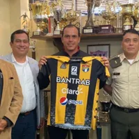 Dwight Pezzarossi vuelve al ruedo en el fútbol de Guatemala