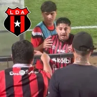 Ronald Matarrita tuvo un fuerte cruce con un fanático de Alajuelense y se filtró el video:  "¿Pensás que no siento la camisa?"