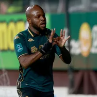 Javon East en Saprissa.