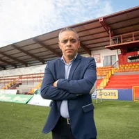 Randall Row dejó Saprissa para asumir las riendas de un nuevo club