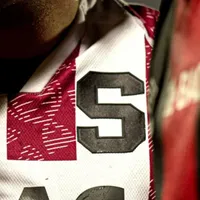 Saprissa y Alajuelense se mueven en este mercado.