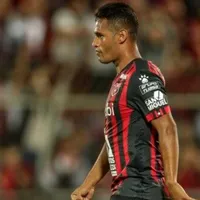 Futbolista de Alajuelense advierte: "Si un jugador da positivo en COVID-19, se suspende el torneo"