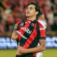 El inesperado problema que dejó fuera a Diego Campos del Alajuelense vs Saprissa