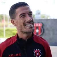 Desde Argentina llegó el primer refuerzo de Alajuelense para el próximo torneo
