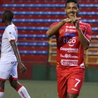 ¿Cada vez más cerca de Asia? Jorman Aguilar se despide de San Carlos