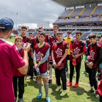 ¡Saprissa busca portero! Morados convocaron a más de 300 jóvenes para el puesto