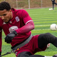 Esteban Alavarado llegó al Saprissa a calentar la banca: Acumula 6 juegos sin ver acción
