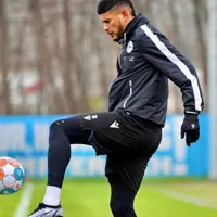 Andrés Andrade volvió a los entrenamientos del Arminia Bielefeld