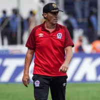 Pedro Troglio deja en duda su futuro con Olimpia