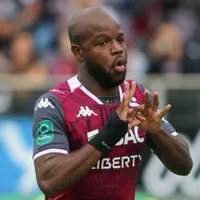 Saprissa ya es pasado: Javon East se pone otra camiseta grande en Costa Rica