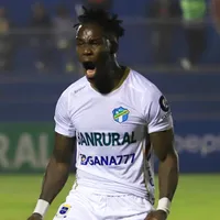 Rubilio Castillo anota en el triunfo de Comunicaciones [VIDEO]