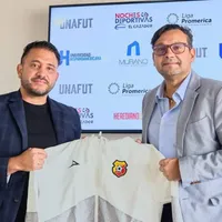 La dura sanción que Jeaustin Campos recibió tras lanzar agua a aficionados morados