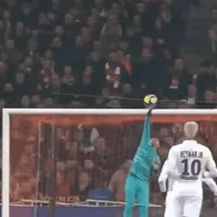 Keylor Navas se lució y el PSG ganó 2-0