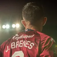 Jefferson Brenes analiza ofertas para irse.
