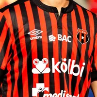 De Alajuelense al fútbol estadounidense.
