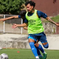 El Salvador se prepara con novedades para enfrentar a Ecuador