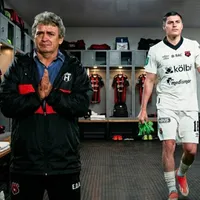 Alajuelense rompe el silencio: el club revela qué pasó entre Machillo Ramírez y Ronaldo Cisneros en el camerino