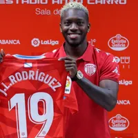 José Luis Rodríguez firma con el Lugo de la Segunda División de España