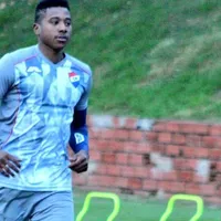 Ricardo Clarke jugará en Paraguay