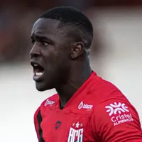 Joel Campbell podría irse a un equipo del exterior.