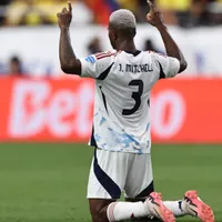 "Mi muchacho": Jeyland Mitchell enamora a una ex figura de Saprissa